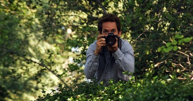 Toplum Trivia Sorusu: Israrcı bir basın fotoğrafçısına ne denir?