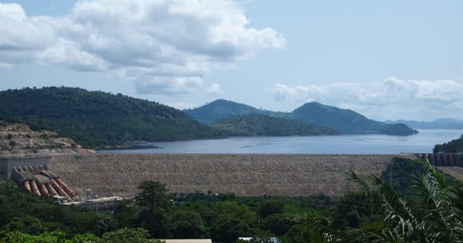 Geografía Pregunta Trivia: ¿En qué país fue construida la presa de Akosombo?
