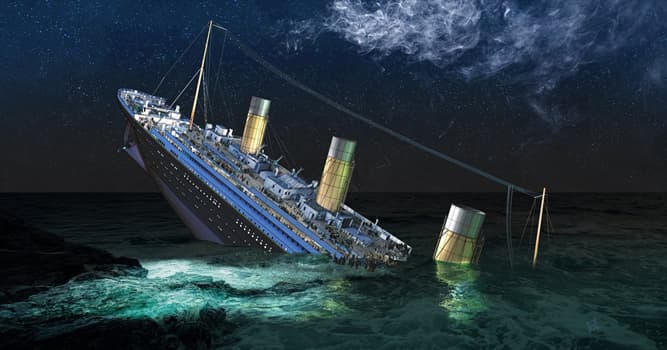 historia Pytanie-Ciekawostka: Na ile części rozwalił się Titanic, zanim całkowicie zatonął?