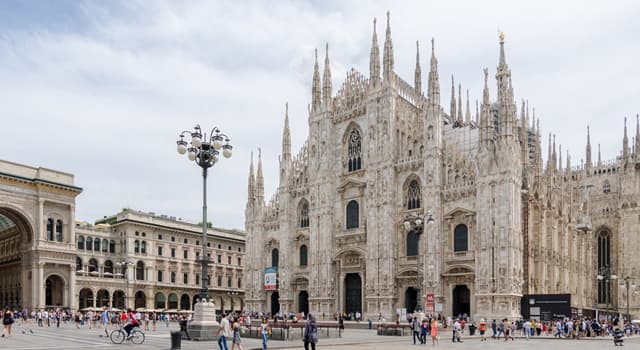 Cultuur Trivia Vraag: Welke Italiaanse architectonische constructie heet "Duomo"?