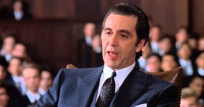 Películas Pregunta Trivia: ¿Qué impedimento físico sufre Al Pacino en la película "Perfume de mujer" de 1992?
