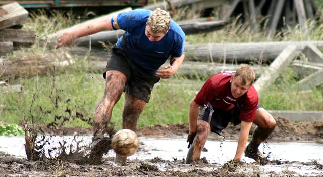 Esportes Pergunta Trivial: Em que país surgiu o futebol do pântano?