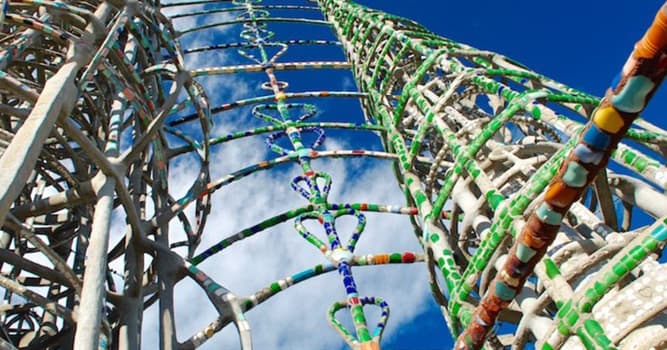 Geografia Pytanie-Ciekawostka: Gdzie znajdują się Watts Towers?