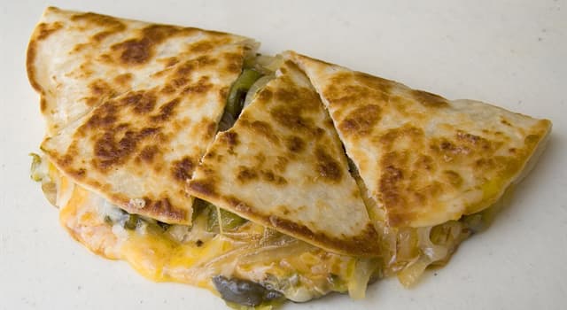 Cultuur Trivia Vraag: Wat is de traditionele vulling van een Mexicaanse quesadilla?