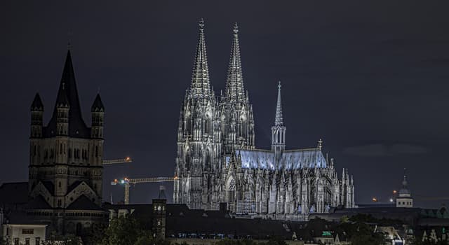 Geschichte Wissensfrage: In welchem Jahrhundert wurde der Bau des Kölner Doms begonnen?