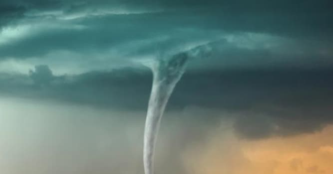 Was Ist Der Unterschied Zwischen Einem Tornado Und Einem Hurrikan Was ist der Unterschied zwischen... | Quizfragen | QuizzClub