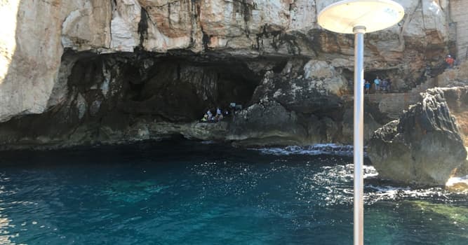 Geografía Pregunta Trivia: ¿En qué isla italiana se ubica la llamada "Gruta de Neptuno"?