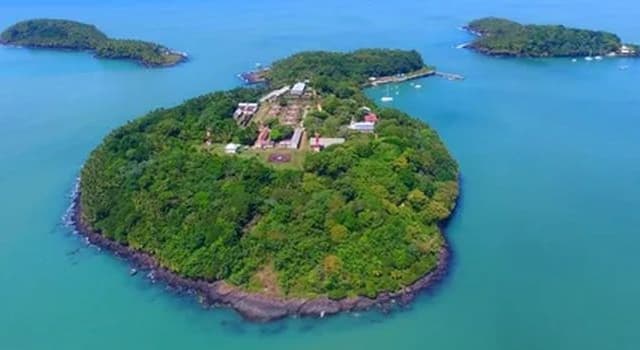 География Вопрос: Где находится Остров дьявола?