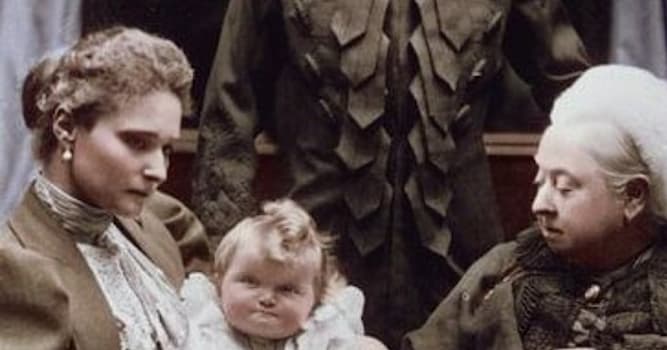 Historia Pregunta Trivia: ¿Qué parentesco tenia la útima zarina de Rusia, Alejandra Fiódorovna con la Reina Victoria de Inglaterra?