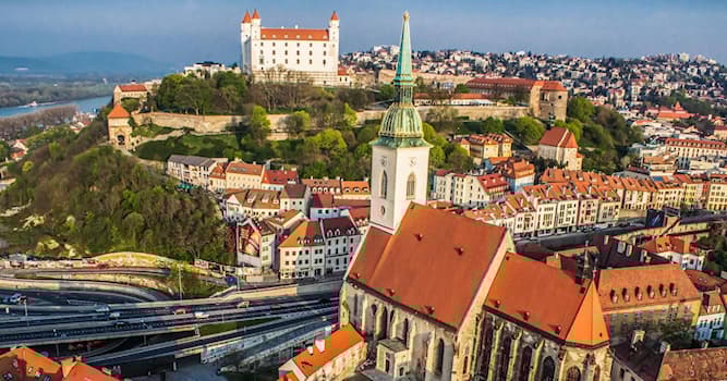 Géographie Question: Quelle est la capitale de la Slovaquie ?