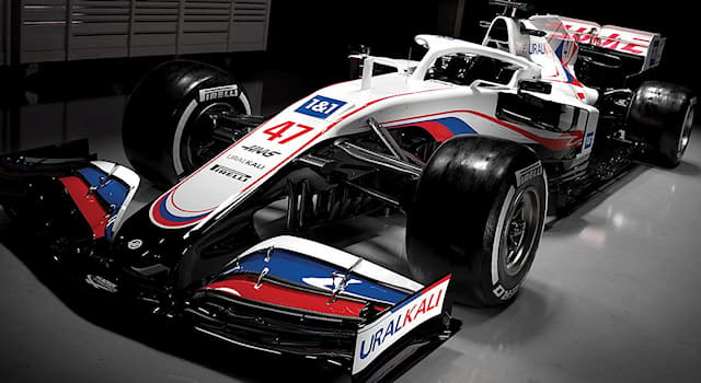 sport Pytanie-Ciekawostka: Syn którego kierowcy Formuły 1 zadebiutował na testach Formuły 1 podczas Grand Prix Abu Zabi 2020?