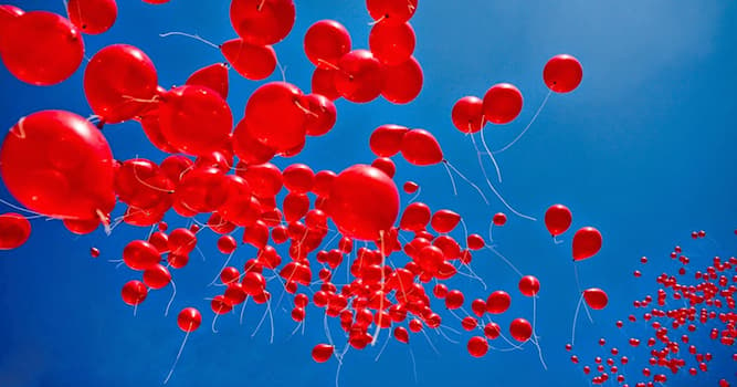 Cultuur Trivia Vraag: Welke Duitse zangeres zong in de jaren 80 het nummer '99 Luftballons'?