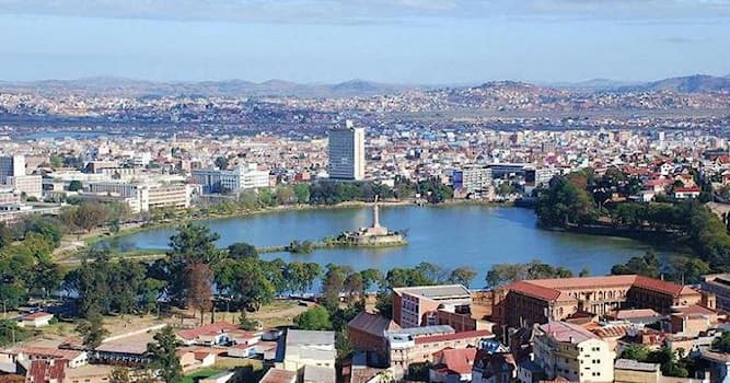 Geografia Pytanie-Ciekawostka: Antananarywa jest stolicą jakiego państwa?