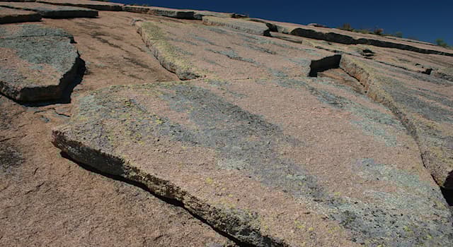 Science Trivia Question: In geomorphology, what does desquamation affect?