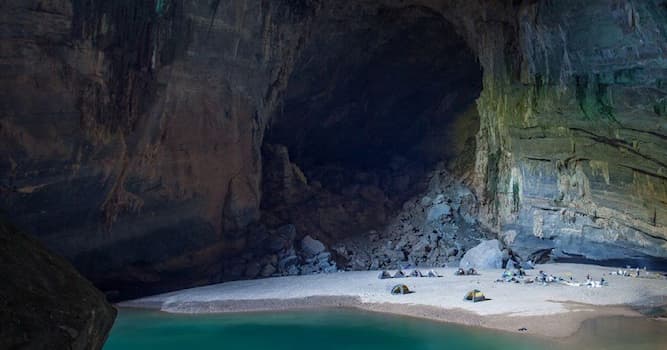 География Вопрос: Какая пещера является самой большой в мире?