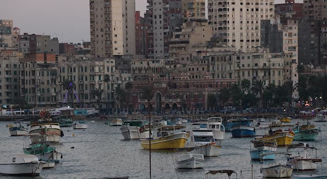 География Вопрос: В какой стране находится Александрийский порт?