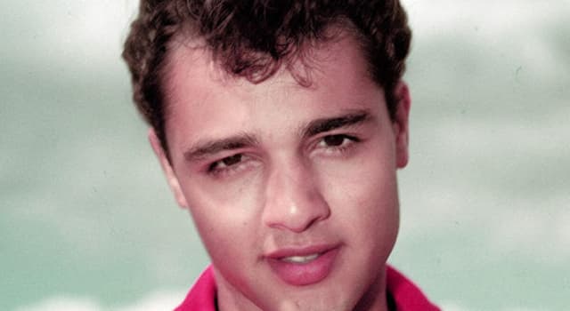 Películas Pregunta Trivia: ¿Cuál fue la causa de la muerte del actor Sal Mineo?