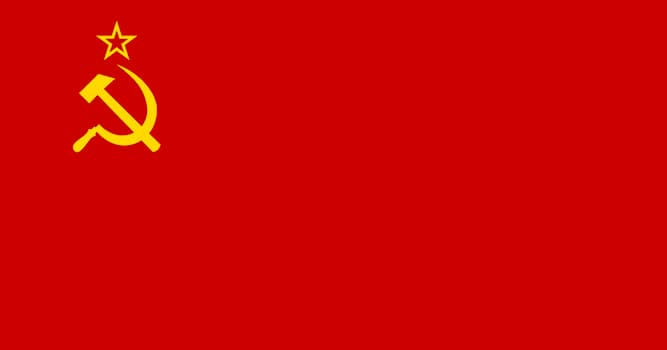 Общество Вопрос: Флаг какой из республик СССР с небольшими изменениями стал флагом постсоветского государства?