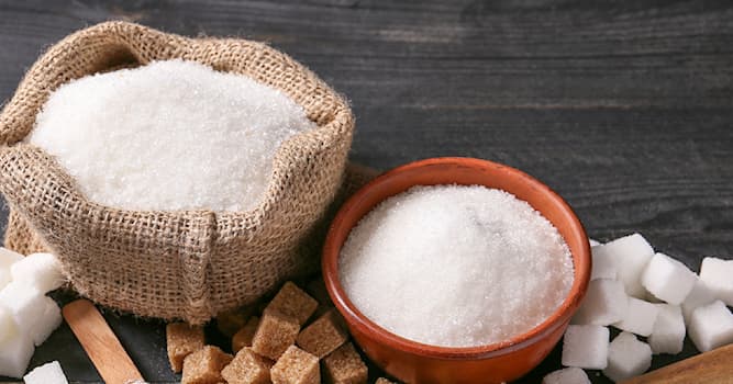 Natuur Trivia Vraag: Welke grondstof wordt gebruikt voor de productie van suiker?