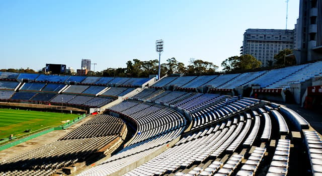 Спорт Вопрос: Крупнейшей спортивной ареной какой страны является стадион Сентенарио?