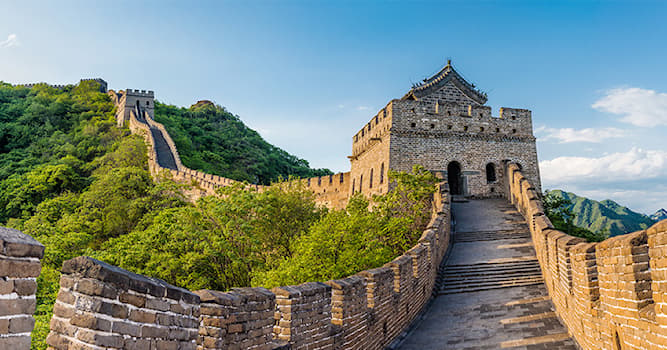 История Вопрос: При какой династии началось строительство Великой Китайской стены?