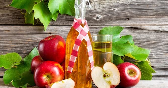 Общество Вопрос: Как называется слабоалкогольный напиток, получаемый посредством брожения яблочного сока?