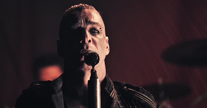 Культура Вопрос: В каком году была основана немецкая метал-группа Rammstein?