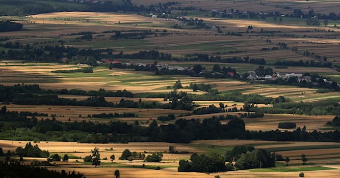 Geografia Pytanie-Ciekawostka: W którym województwie znajduje się Łysica?