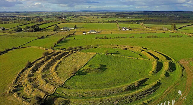 History Trivia Question: Where is the archeological site of Rathcroghan located?