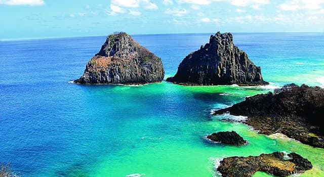 Geography Trivia Question: Which country does the archipelago Fernando de Noronha belong to?
