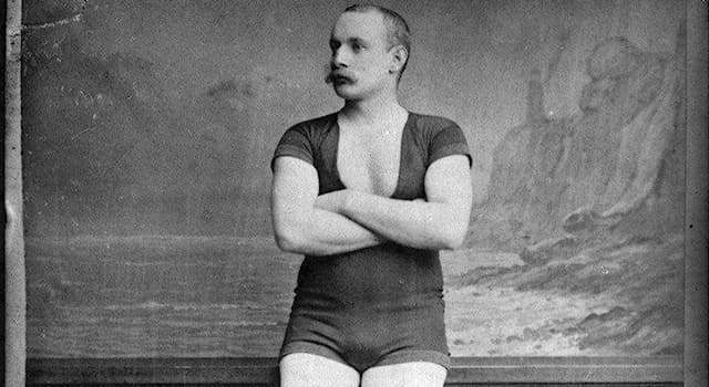 Спорт Вопрос: За какое время британец Мэттью Уэбб - первый в истории человечества, переплыл пролив Ла-Манш в 1875 году?