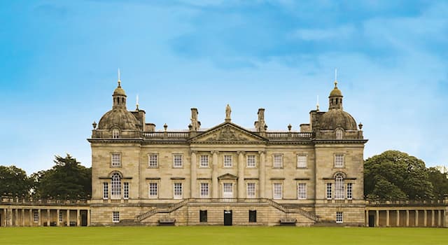 Geography Trivia Question: Built for Sir Robert Walpole, Houghton Hall is a stately home in which English county?