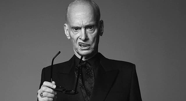 Sinema & TV Trivia Sorusu: John Waters hangi sanatsal alanda başarılıdır?