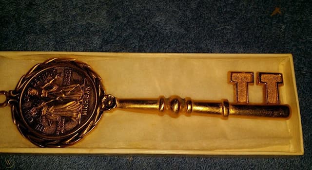 History Trivia Question: In 1980, which political leader received the key to the city of Detroit?