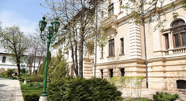 Культура Вопрос: Как называется дворец в Бухаресте, служащий резиденцией президента Румынии?