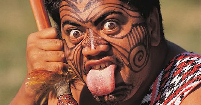 Культура Вопрос: Как называется традиционная татуировка народа маори?