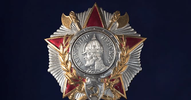 История Вопрос: Кто был изображён на Ордене Александра Невского с 1942 года по 1991 год?