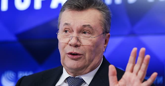 География Вопрос: Кто был премьер-министром в правительстве Виктора Фёдоровича Януковича?