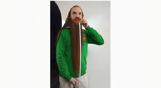 Общество Вопрос: Согласно "Книге рекордов России", какова длина самой длинной бороды у россиянина (на 2020-ый год)?
