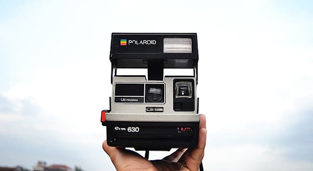 Общество Вопрос: В какой стране в 1937 году была основана компания Polaroid?