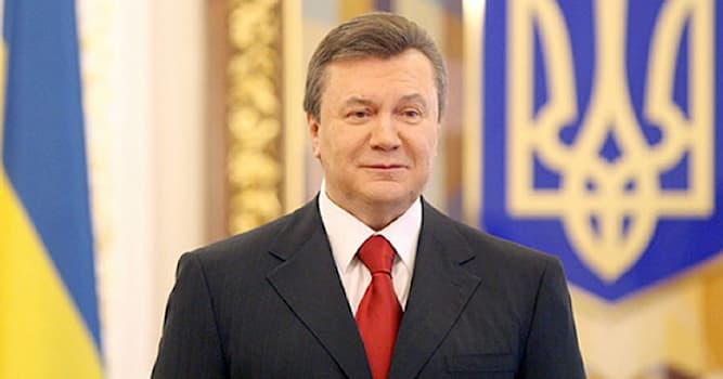 Общество Вопрос: В каком году родился Виктор Фёдорович Янукович?