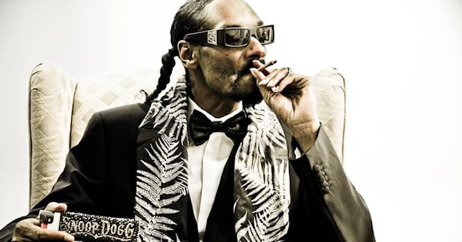 Society Trivia Question: What is American rapper and songwriter Snoop Dogg's real name?
