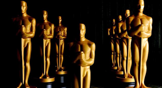 Movies & TV Trivia Question: Barry Levinson won an Academy Award for Best Director for which of the following films?