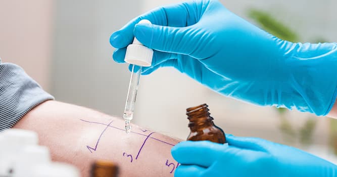 Science Question: Comment s'appelle la spécialité médicale qui traite des allergies ?