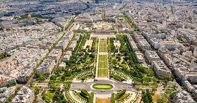 Культура Вопрос: Как одинаково называется парк в Афинах, Монреале и Париже?