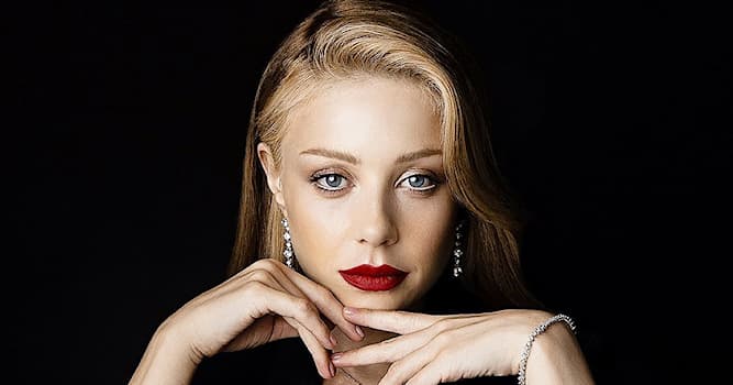 Общество Вопрос: Какое настоящее имя украинской певицы Тины Кароль?