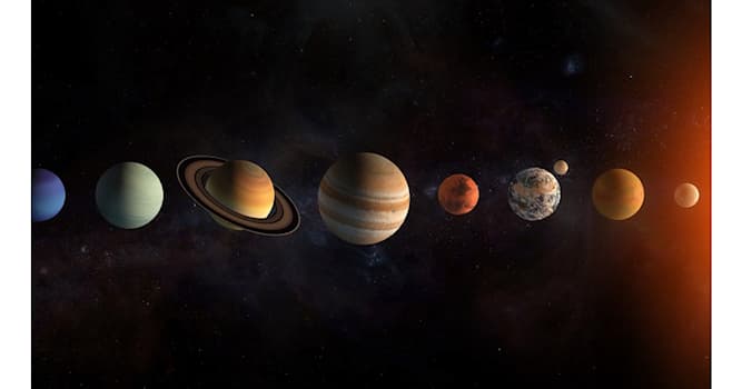 Наука Вопрос: Какую планету назвали в честь бога торговли?