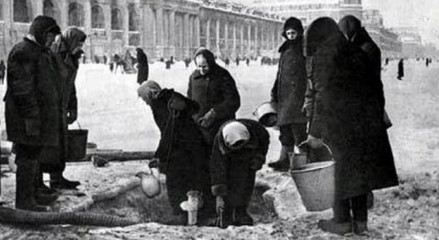 История Вопрос: Когда началась блокада города Ленинграда в Великую Отечественную войну 1941 -1945 годов?