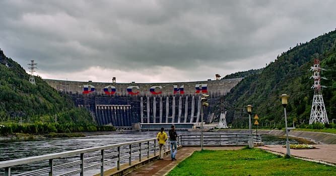 География Вопрос: На какой реке расположена Саяно-Шушенская ГЭС?