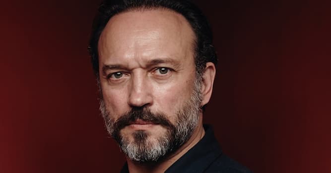 Films et télé Question: Qui est Vincent Perez ?